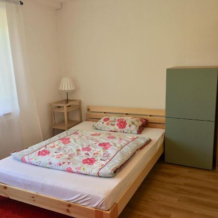 Mayen, Im Mohren, Privatzimmer Nr2, Waldrand, Nahe Nurburgring & Burg Eltz, Gemeinschaftsbad Ngoại thất bức ảnh