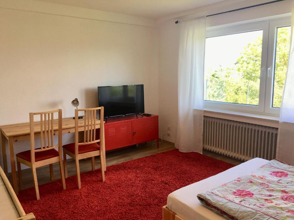Mayen, Im Mohren, Privatzimmer Nr2, Waldrand, Nahe Nurburgring & Burg Eltz, Gemeinschaftsbad Ngoại thất bức ảnh