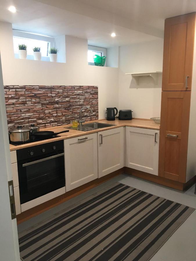 Mayen, Im Mohren, Privatzimmer Nr2, Waldrand, Nahe Nurburgring & Burg Eltz, Gemeinschaftsbad Ngoại thất bức ảnh